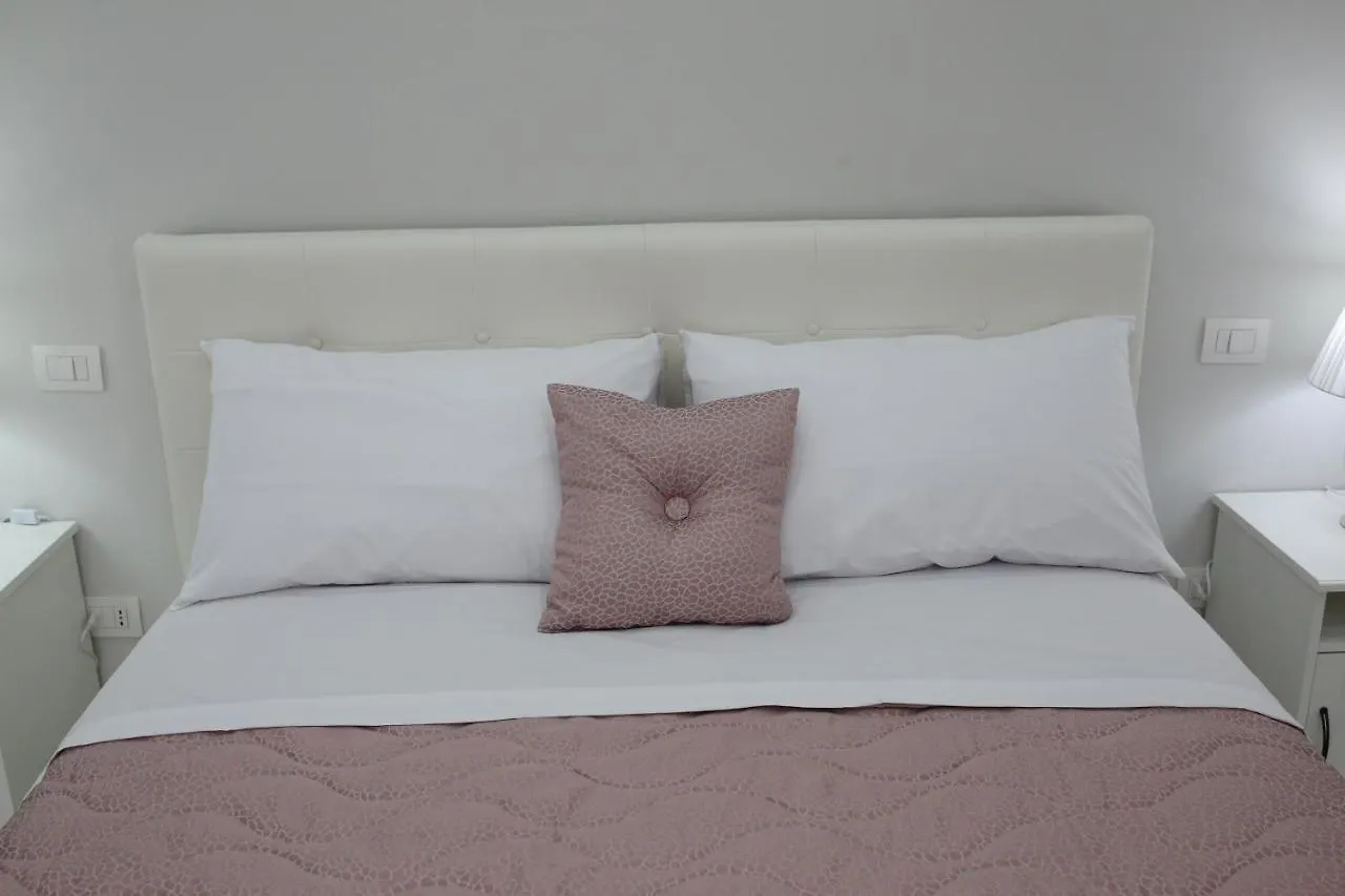Opera Home Napoli Bed & Breakfast